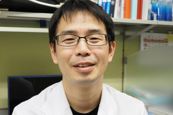 山岸 俊介
